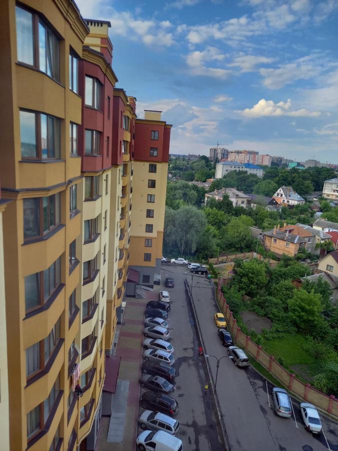 Апартаменти Люкс В Центрі, На Вулиці Набережна,10 З Парковкою Łuck Zewnętrze zdjęcie